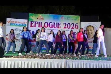 A dance performance by our 9th girls on song on the floor baby song #onthefloorbaby